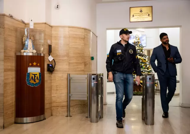 Hist�rico allanamiento en la AFA: La Justicia entra por primera vez al predio "Lionel Messi" de Ezeiza