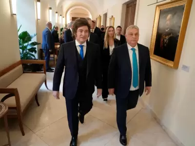Javier Milei, junto a Viktor Orban.