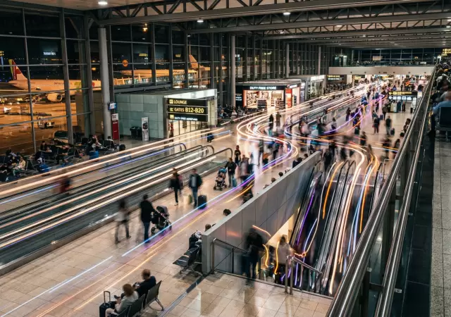 Turismo en Argentina marzo 2026: Gasto en ca�da y r�cords