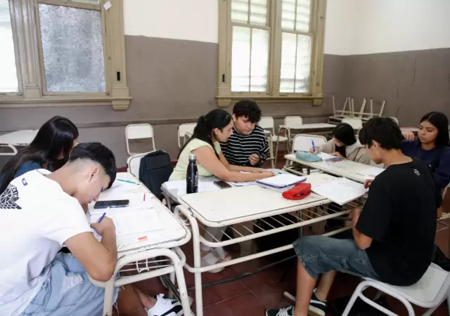 Ayuda escolar