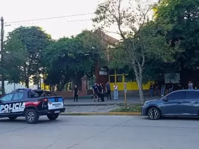 La Escuela Normal N� 40 Mariano Moreno, escenario de la tragedia que conmueve a toda la provincia de Santa Fe este lunes por la ma�ana.