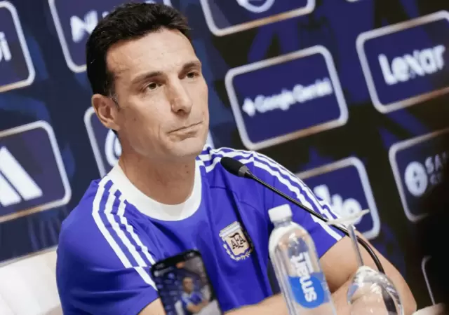 El DT de la Seleci�n argentina confirm� que la lista de 55 futbolistas.