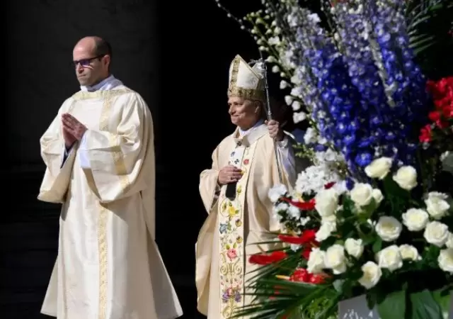 El Papa advirti� sobre la "globalizaci�n de la indiferencia" y llam� a los l�deres mundiales a elegir el di�logo sobre la fuerza.