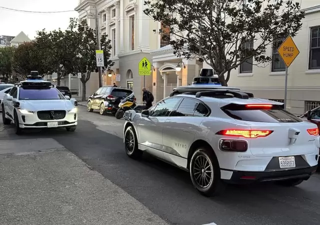 �Qu� pasar� con el ej�rcito de desempleados que generen los robotaxis?
