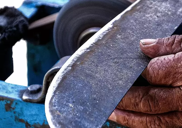 machete