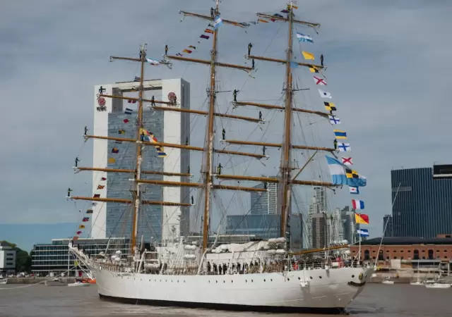 La fragata estar� cinco meses en el mar