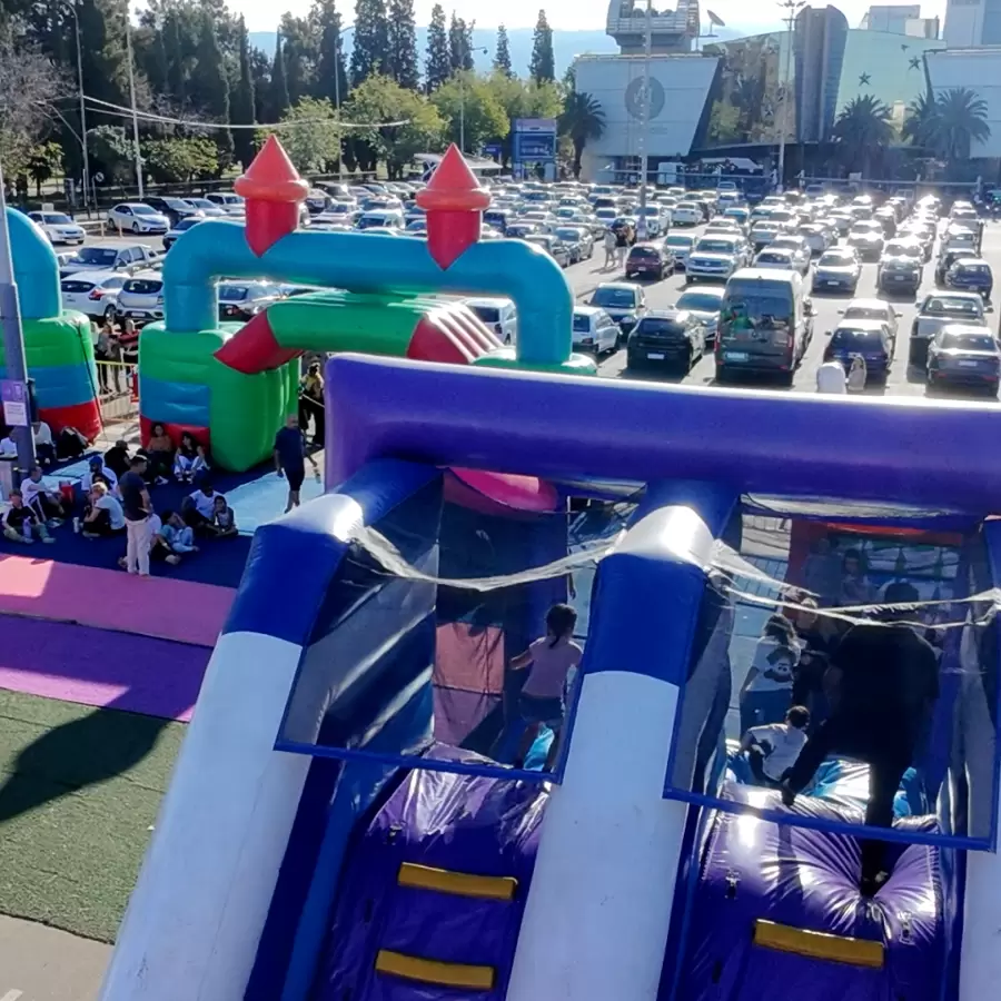 El parque inflable m�s grande de Latinoam�rica volvi� a Mendoza: precios y c�mo sacar entradas