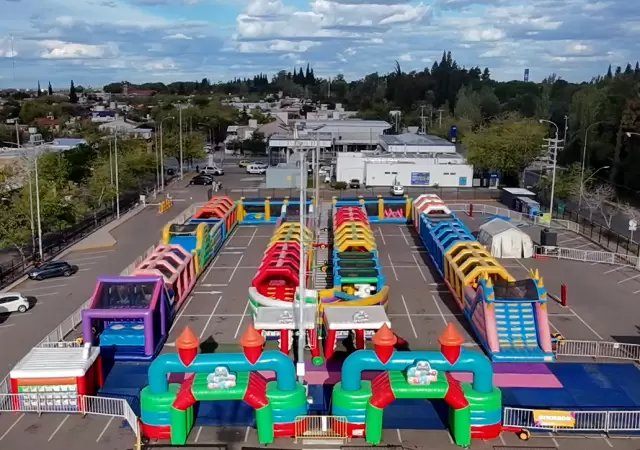 El parque inflable m�s grande de Latinoam�rica volvi� a Mendoza: precios y c�mo sacar entradas