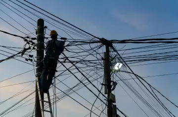 Mantenimiento el�ctrico en Godoy Cruz: personal de la cooperativa realizar� este mi�rcoles tareas de mejora en la red de media y baja tensi�n.