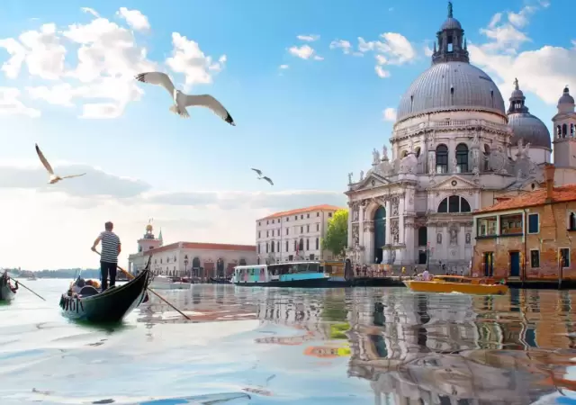 Venecia en alerta m�xima: cient�ficos advierten que la ciudad podr�a ser trasladada para sobrevivir al aumento del nivel del mar.