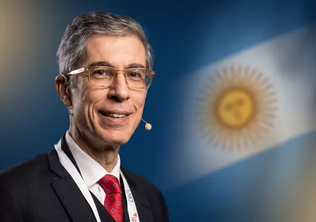 Etchebarne celebr� la estabilidad cambiaria.