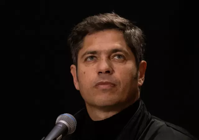 El gobernador busca blindar su candidatura presidencial frente a la embestida de La C�mpora.