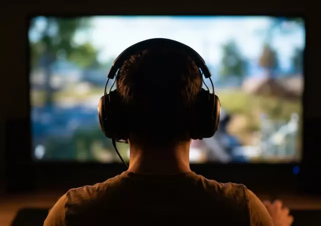 lz2hakoa4jakjii7wvcrrnvcci
