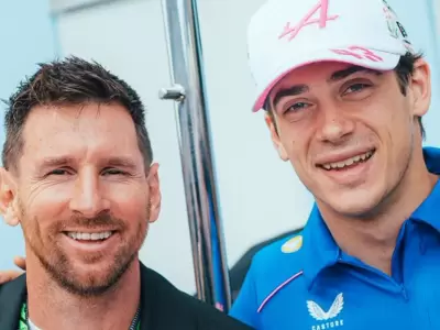 Messi y Colapinto en Miami: fotos del encuentro y blooper viral de una fan�tica