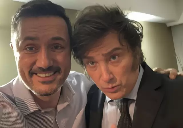 El actual diputado nacional asoma como el reemplazo principal ante una eventual salida de Adorni.