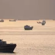 EE.UU. atac� barcos iran�es y Teher�n denuncia violaci�n del alto el fuego