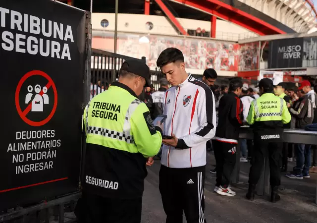 El Gobierno ampli� Tribuna Segura para impedir el acceso de morosos a los estadios.