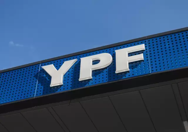 El peligroso retraso en los surtidores que YPF intenta ocultar tras el congelamiento.