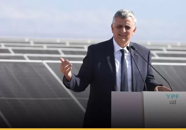 Hito renovable: Horacio Mar�n destac� que, con esta inauguraci�n, YPF alcanza su primer giga de generaci�n verde y se consolida como referente.