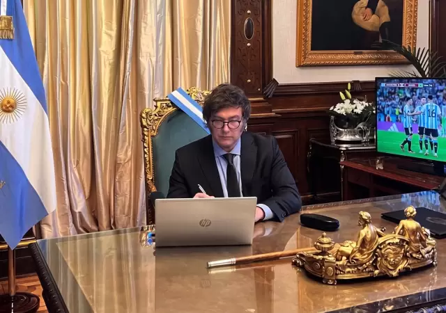 Prioridad absoluta: el motivo por el que Javier Milei posterga su viaje al mundial.