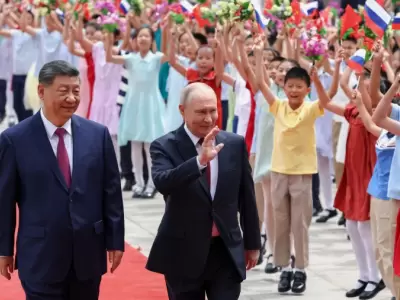 Putin y Xi Jinping fortalecen su alianza en Beijing con acuerdos de energ�a y pol�tica exterior.