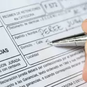 El plan del FMI para el Monotributo y Ganancias: a quiénes afectaría la nueva reforma impositiva