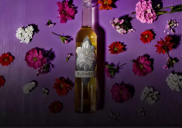 Vino de flores: el elixir argentino cosechado por abejas
