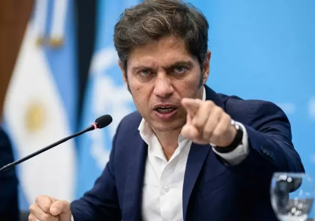 Kicillof prohibi� viajar al Mundial: el que viaja renuncia