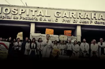 Guerra de versiones en el Garrahan: el oficialismo lanza los "h�roes" de Oria y los trabajadores denuncian "marketing".