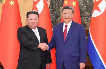 El presidente chino Xi Jinping visita Corea del Norte en plena tensi�n por una nueva planta nuclear de uranio.