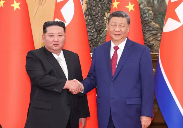El presidente chino Xi Jinping visita Corea del Norte en plena tensi�n por una nueva planta nuclear de uranio.