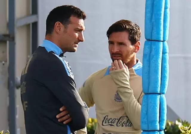 Crisis del lateral: el problema sin soluci�n de Scaloni