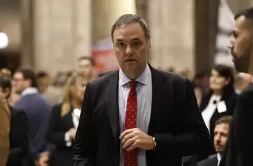 Tras presentar su declaraci�n jurada, Manuel Adorni revel� ganancias superiores al medio mill�n de d�lares gracias a sus inversiones en criptomonedas.
