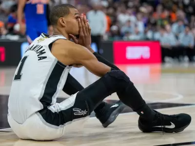 "No estaba preparado": la desolaci�n de Victor Wembanyama contrast� con la euforia neoyorquina tras la ca�da de los Spurs en el juego decisivo.
