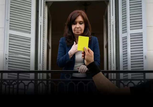 El Tribunal Oral Federal intim� a la exmandataria tras una pol�mica bandera en Recoleta.