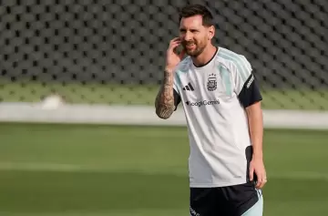 De la angustia familiar a la cancha: el gesto de Messi en Kansas tras las falsas noticias sobre su padre