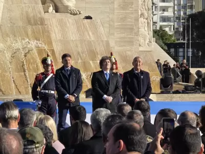 Javier Milei encabez� el acto del D�a de la Bandera en Rosario.