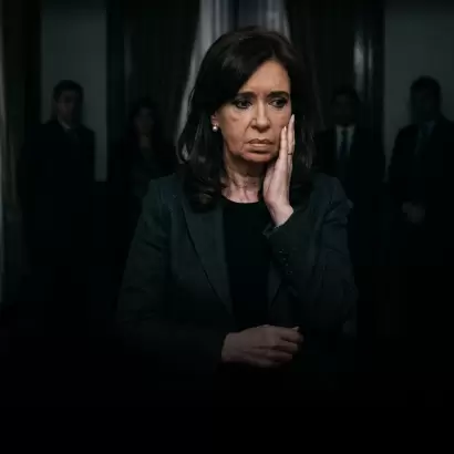 Un duro traspi� en los tribunales acorrala a la expresidenta.
