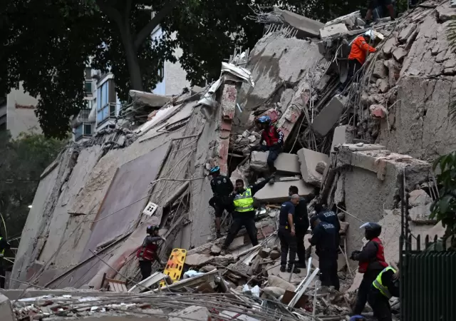 El primer movimiento tel�rico tuvo su epicentro a 21 kil�metros de profundidad cerca de la ciudad de San Felipe, estado de Yaracuy.