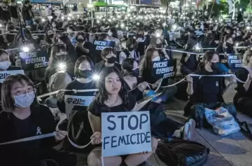 Corea del Sur estrena una aplicaci�n para vigilar a los agresores mediante tobilleras electr�nicas.