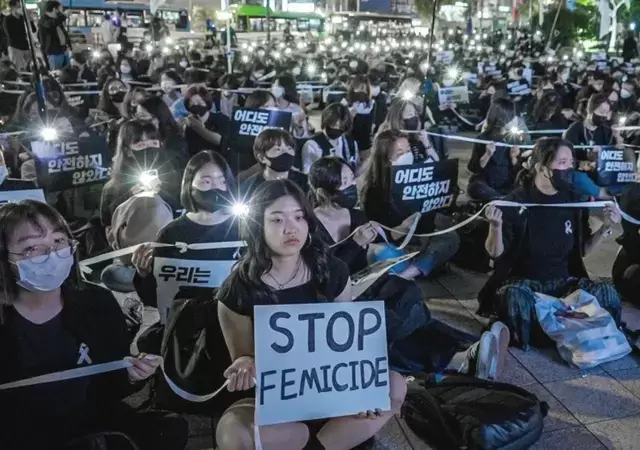 Corea del Sur estrena una aplicaci�n para vigilar a los agresores mediante tobilleras electr�nicas.