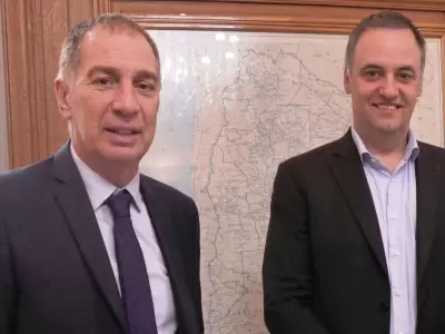 Santilli pica en punta, mientras el futuro de Adorni es una inc�gnita