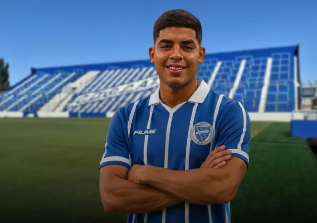 Benjam�n Schamine llega al Expreso tras sumar 20 partidos y un gol en su reciente paso por O'Higgins de Chile.