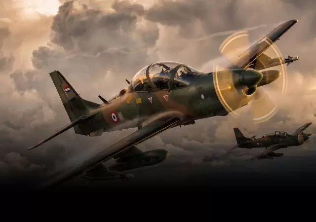 La Fuerza A�rea Paraguaya estrena sus aviones de combate.