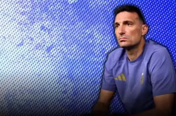 Scaloni festeja 100 partidos ante Cabo Verde.