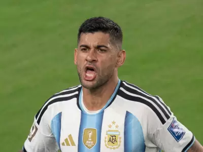 Romero meti� la cabeza, aunque el �rbitro termin� convalidando gol en contra
