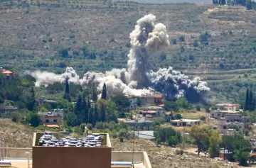 La ofensiva israel� avanza con bombardeos y drones sobre Beirut.