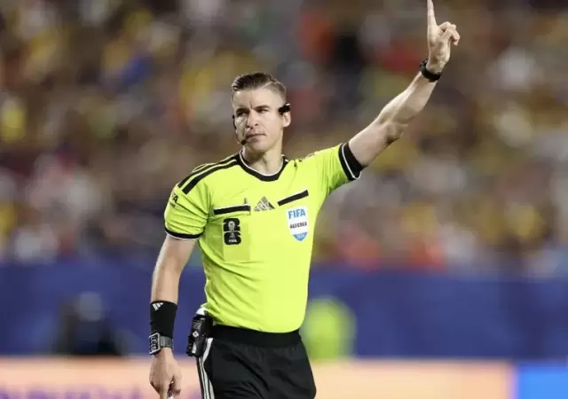 El franc�s Fran�ois Letexier dirigir� a la Selecci�n argentina ante Egipto en octavos.