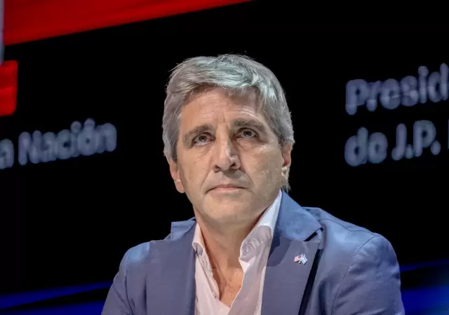 ARGENTINA: Por qu� el plan de CAPUTO para pagar la deuda frena al d�lar y derrumba el Riesgo Pa�s
