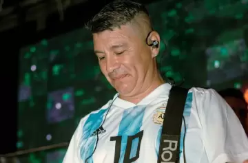 El m�sico pidi� cantar fuerte y dejar los celulares frente a Inglaterra.